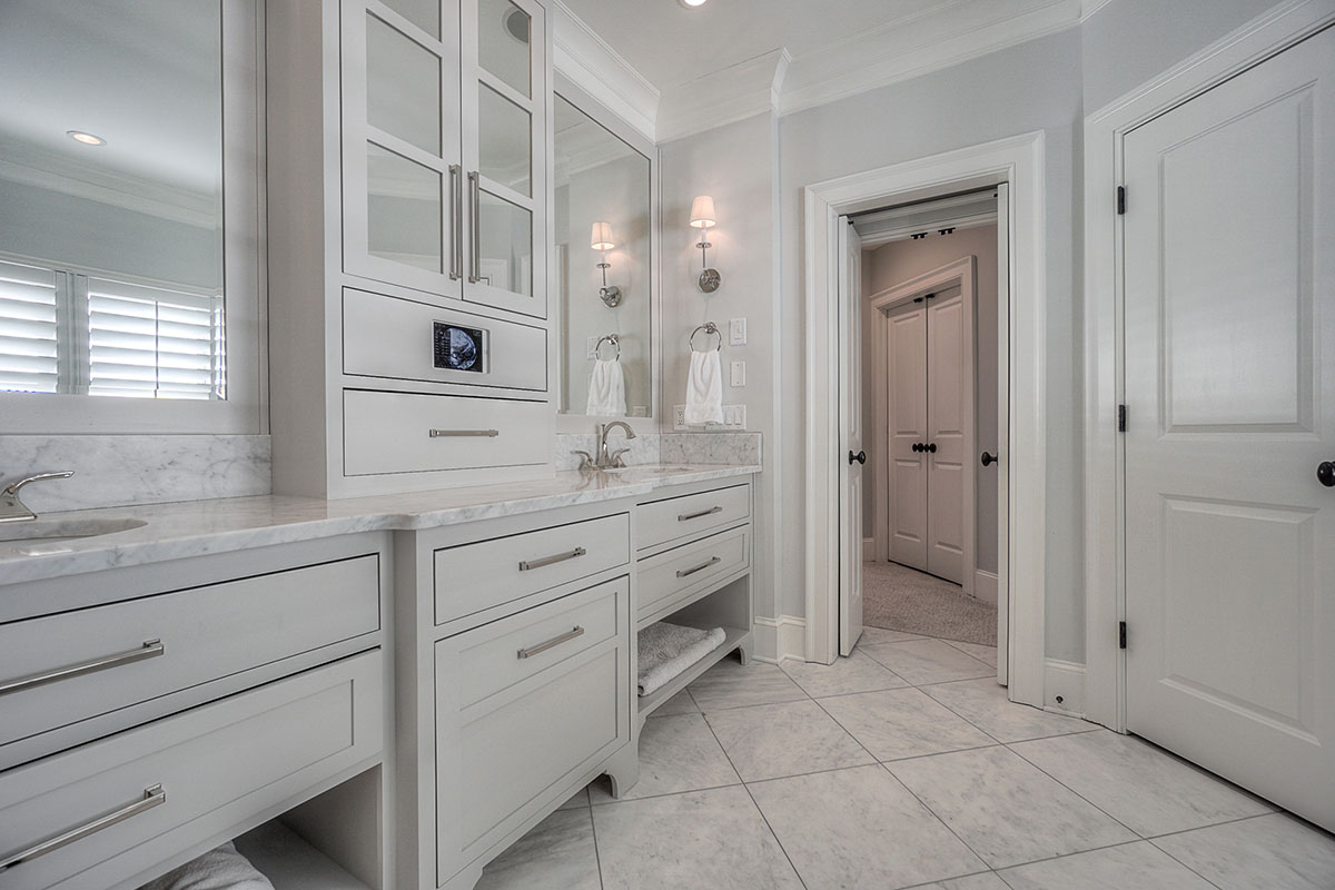 Atlanta - Lake Avenue